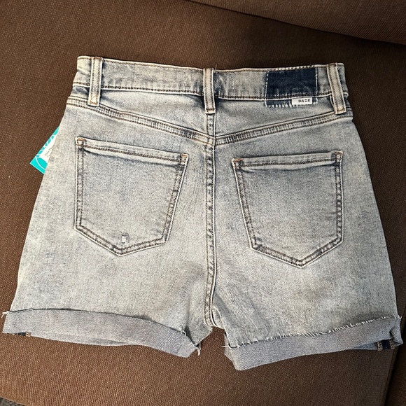 Shorts - Picture 3 of 3